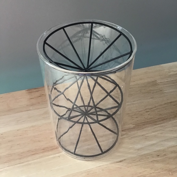 Cylinder Vase with Metal insert to Support Stems - Picture 1 of 2